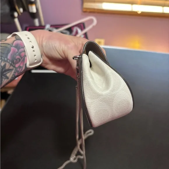 Coach White Leather Crossbody  card mini wallet with Chain Strap - Picture 3 of 8